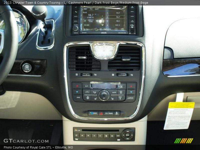 Cashmere Pearl / Dark Frost Beige/Medium Frost Beige 2013 Chrysler Town & Country Touring - L