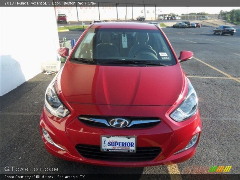 Boston Red / Gray 2013 Hyundai Accent SE 5 Door