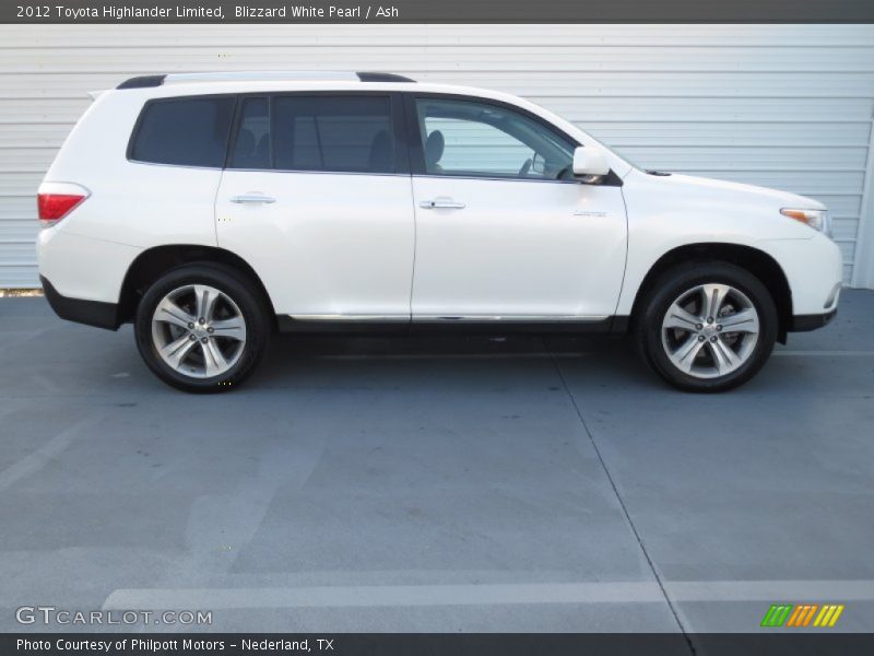 Blizzard White Pearl / Ash 2012 Toyota Highlander Limited