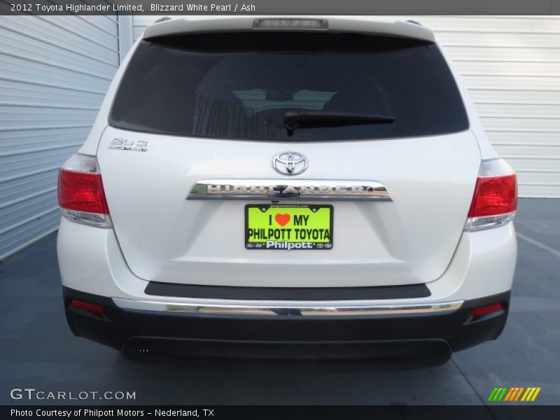 Blizzard White Pearl / Ash 2012 Toyota Highlander Limited