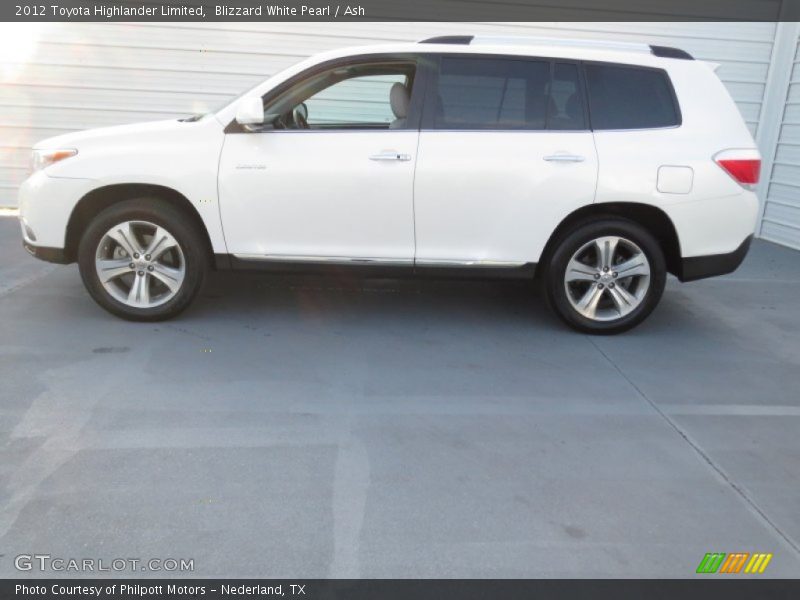 Blizzard White Pearl / Ash 2012 Toyota Highlander Limited