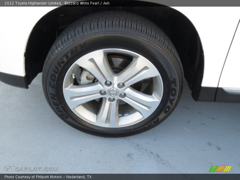 Blizzard White Pearl / Ash 2012 Toyota Highlander Limited