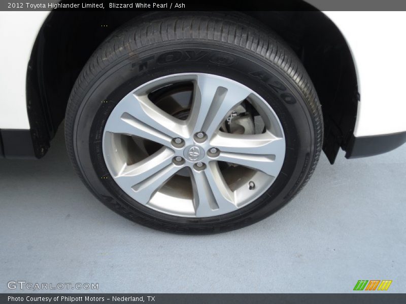 Blizzard White Pearl / Ash 2012 Toyota Highlander Limited