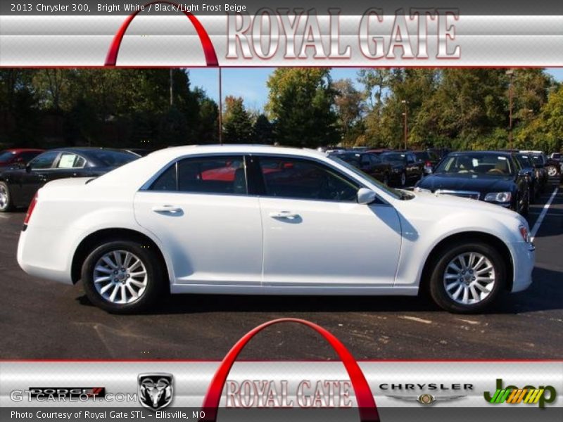 Bright White / Black/Light Frost Beige 2013 Chrysler 300