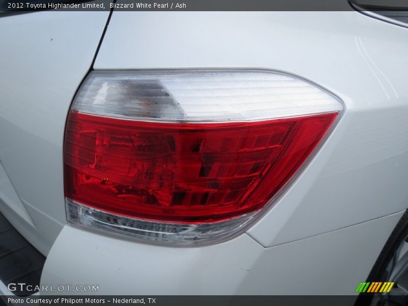 Blizzard White Pearl / Ash 2012 Toyota Highlander Limited