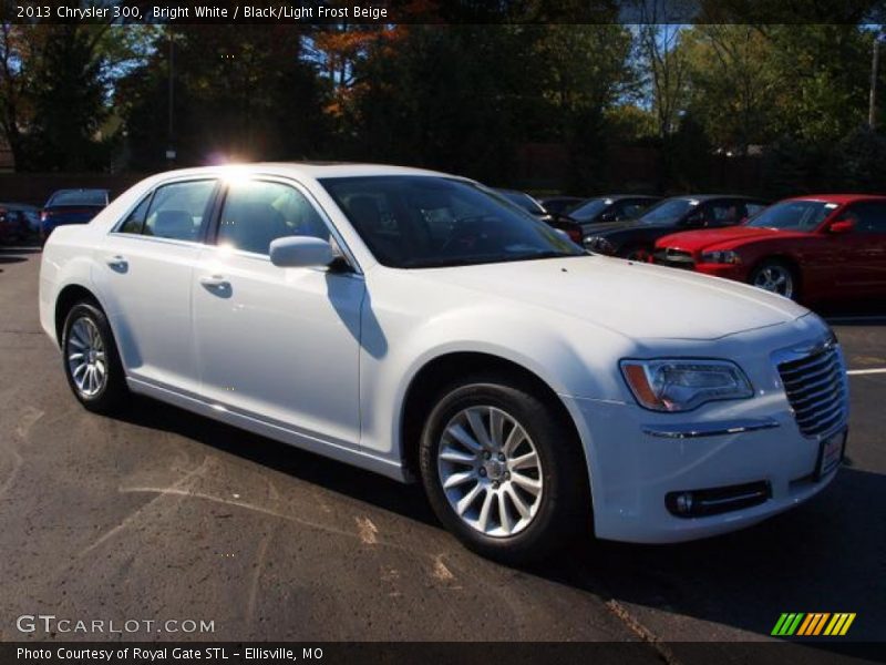 Bright White / Black/Light Frost Beige 2013 Chrysler 300
