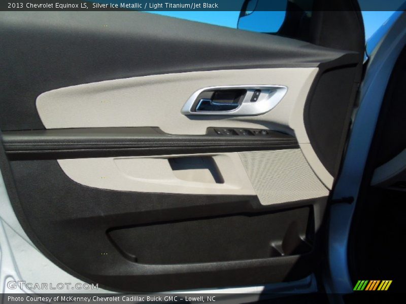 Silver Ice Metallic / Light Titanium/Jet Black 2013 Chevrolet Equinox LS