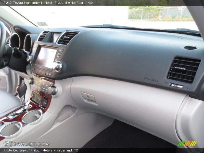 Blizzard White Pearl / Ash 2012 Toyota Highlander Limited