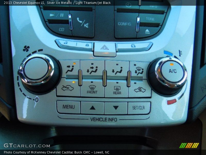 Silver Ice Metallic / Light Titanium/Jet Black 2013 Chevrolet Equinox LS