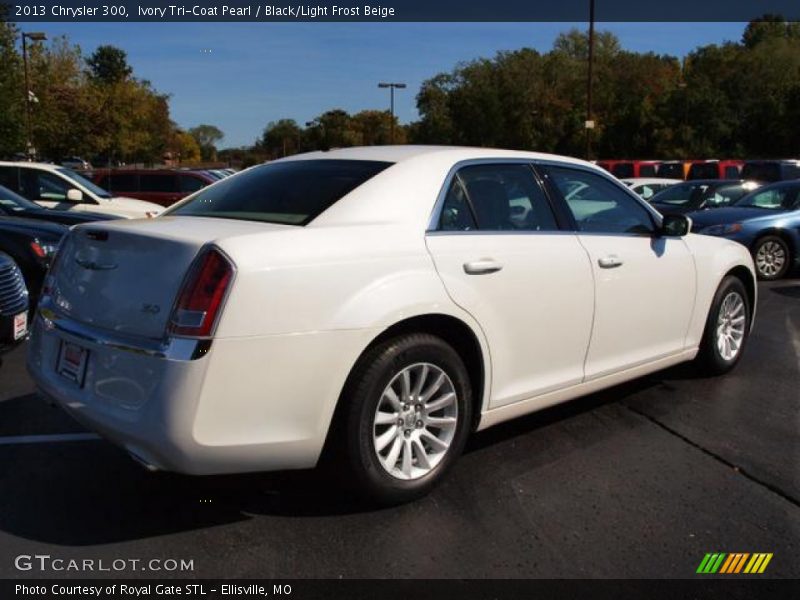 Ivory Tri-Coat Pearl / Black/Light Frost Beige 2013 Chrysler 300