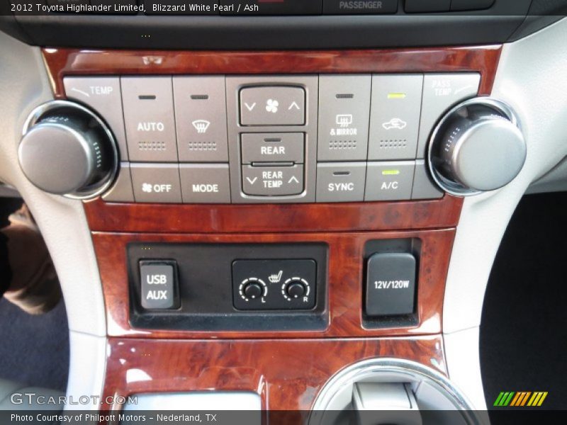 Blizzard White Pearl / Ash 2012 Toyota Highlander Limited