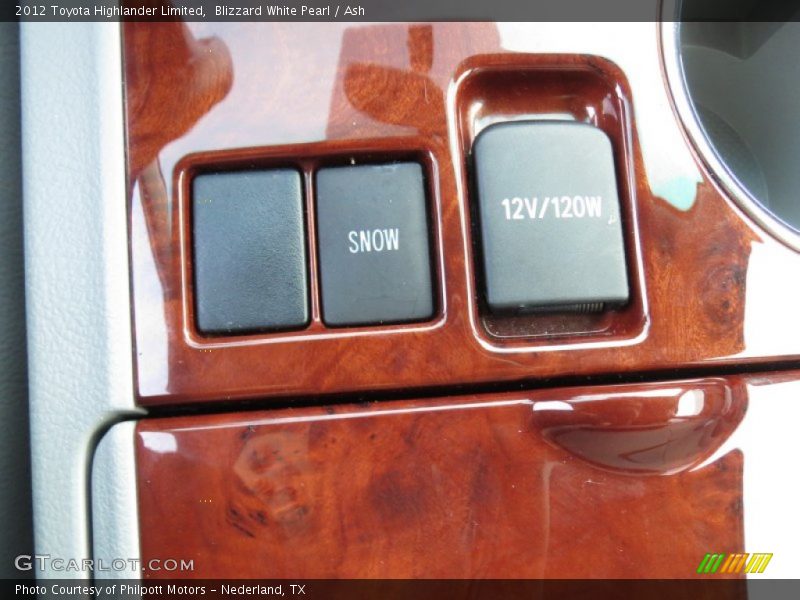 Blizzard White Pearl / Ash 2012 Toyota Highlander Limited