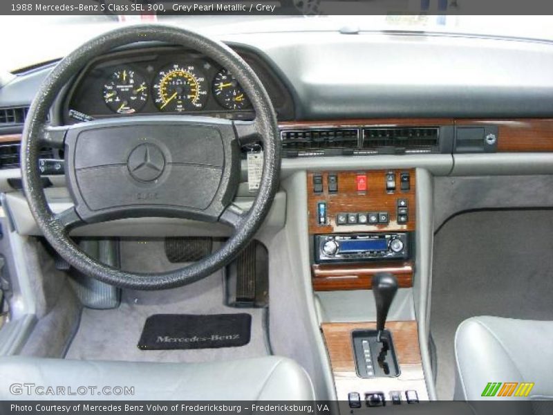 Grey Pearl Metallic / Grey 1988 Mercedes-Benz S Class SEL 300