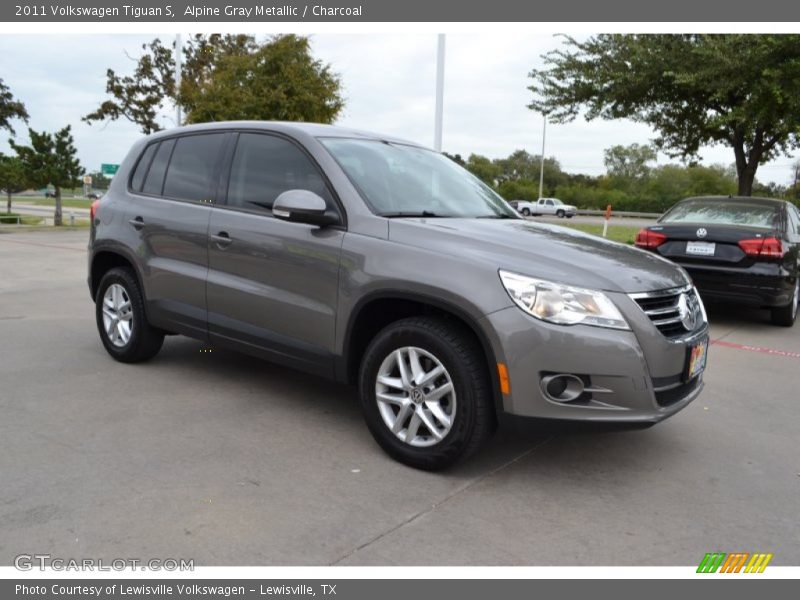 Alpine Gray Metallic / Charcoal 2011 Volkswagen Tiguan S
