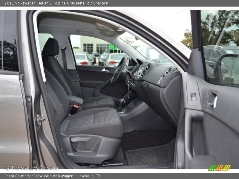 Alpine Gray Metallic / Charcoal 2011 Volkswagen Tiguan S