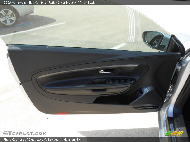Reflex Silver Metallic / Titan Black 2009 Volkswagen Eos Komfort