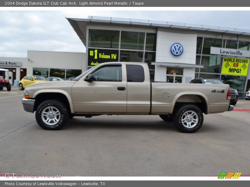 Light Almond Pearl Metallic / Taupe 2004 Dodge Dakota SLT Club Cab 4x4