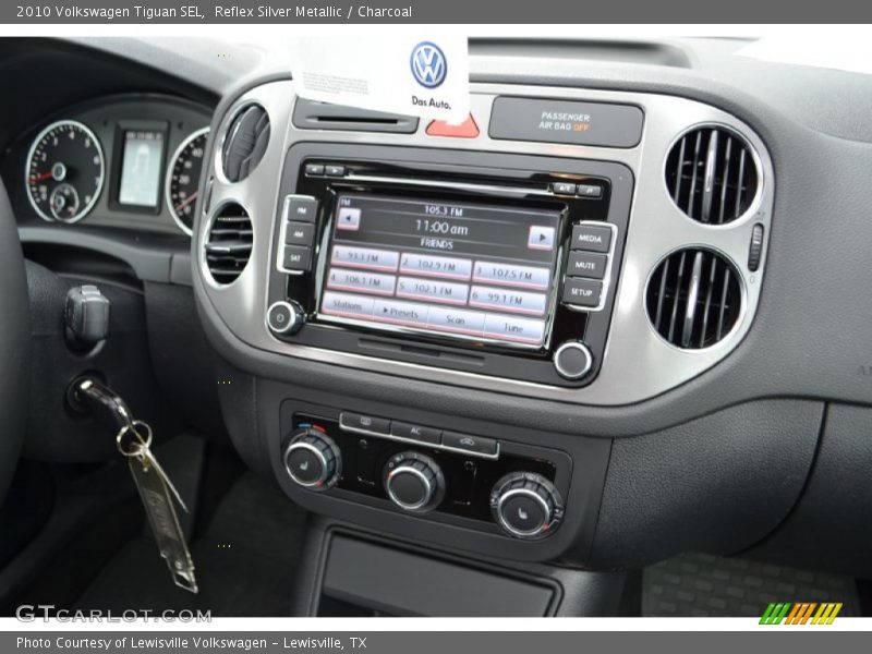 Reflex Silver Metallic / Charcoal 2010 Volkswagen Tiguan SEL