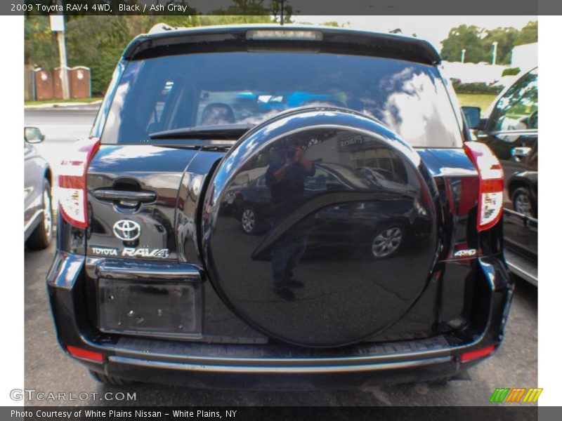 Black / Ash Gray 2009 Toyota RAV4 4WD