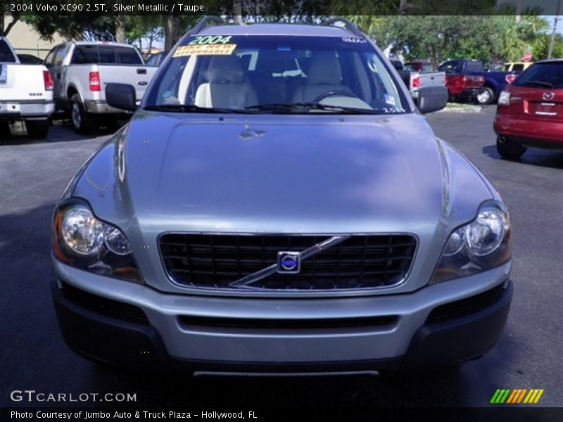 Silver Metallic / Taupe 2004 Volvo XC90 2.5T