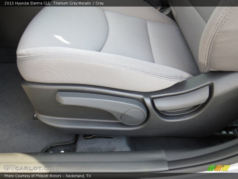 Titanium Gray Metallic / Gray 2013 Hyundai Elantra GLS