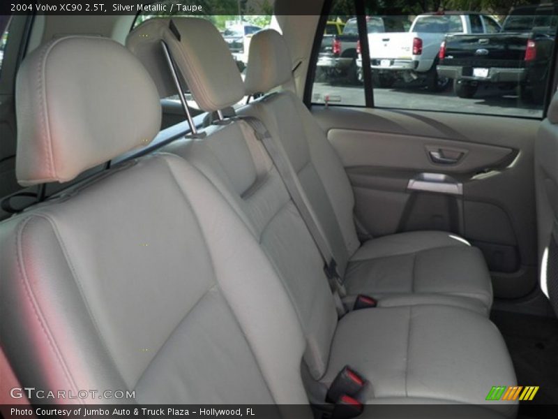 Silver Metallic / Taupe 2004 Volvo XC90 2.5T