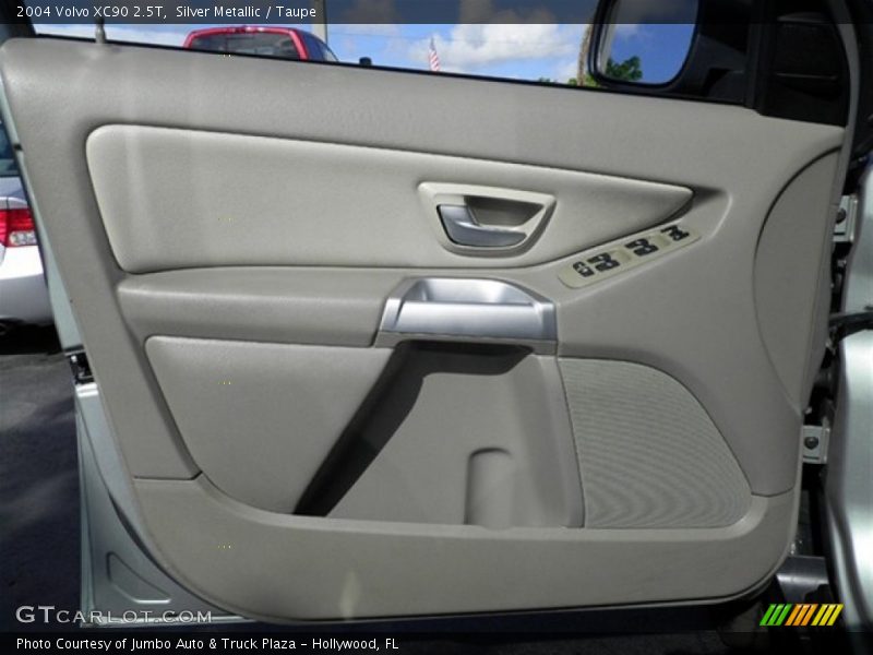 Silver Metallic / Taupe 2004 Volvo XC90 2.5T
