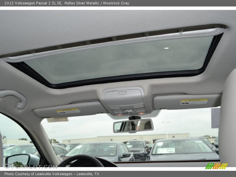 Reflex Silver Metallic / Moonrock Gray 2013 Volkswagen Passat 2.5L SE