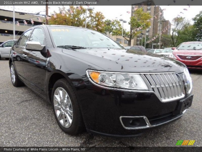 Tuxedo Black Metallic / Dark Charcoal 2011 Lincoln MKZ AWD
