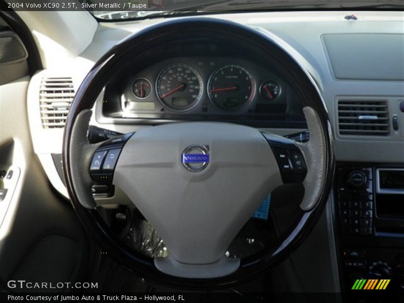 Silver Metallic / Taupe 2004 Volvo XC90 2.5T