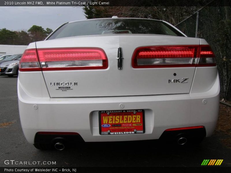 White Platinum Tri-Coat / Light Camel 2010 Lincoln MKZ FWD
