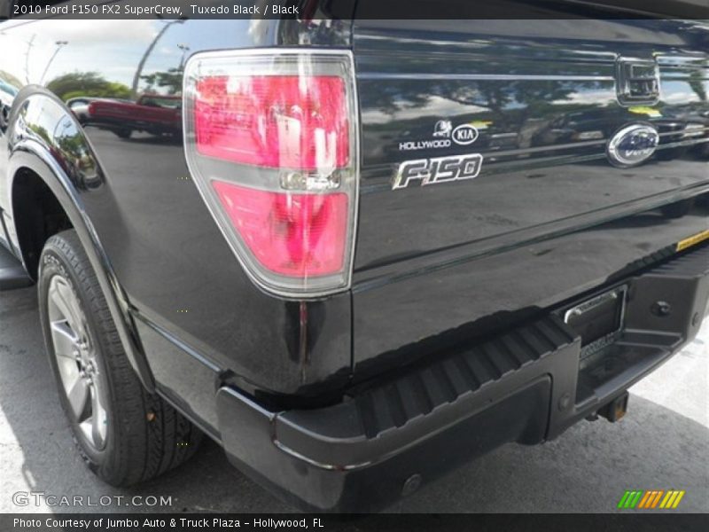 Tuxedo Black / Black 2010 Ford F150 FX2 SuperCrew