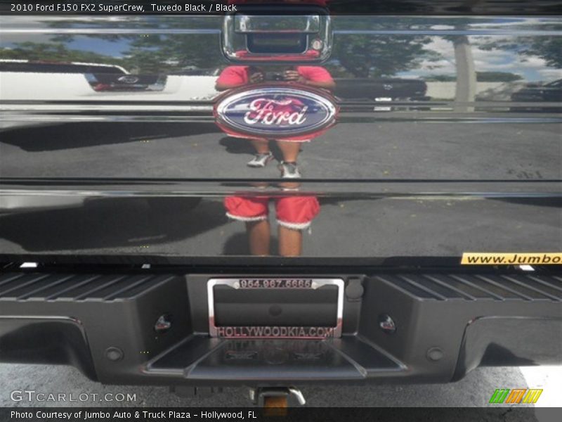 Tuxedo Black / Black 2010 Ford F150 FX2 SuperCrew