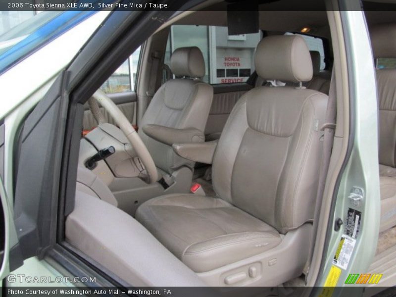 Front Seat of 2006 Sienna XLE AWD