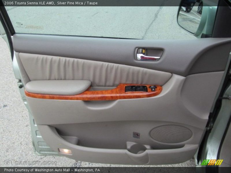 Door Panel of 2006 Sienna XLE AWD