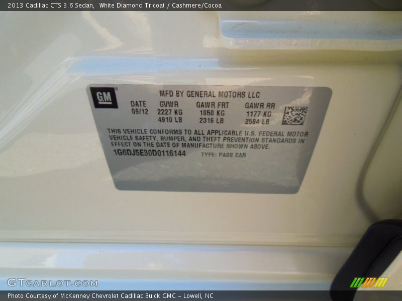 White Diamond Tricoat / Cashmere/Cocoa 2013 Cadillac CTS 3.6 Sedan