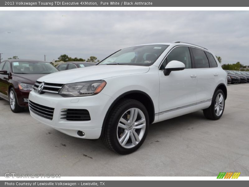 Pure White / Black Anthracite 2013 Volkswagen Touareg TDI Executive 4XMotion