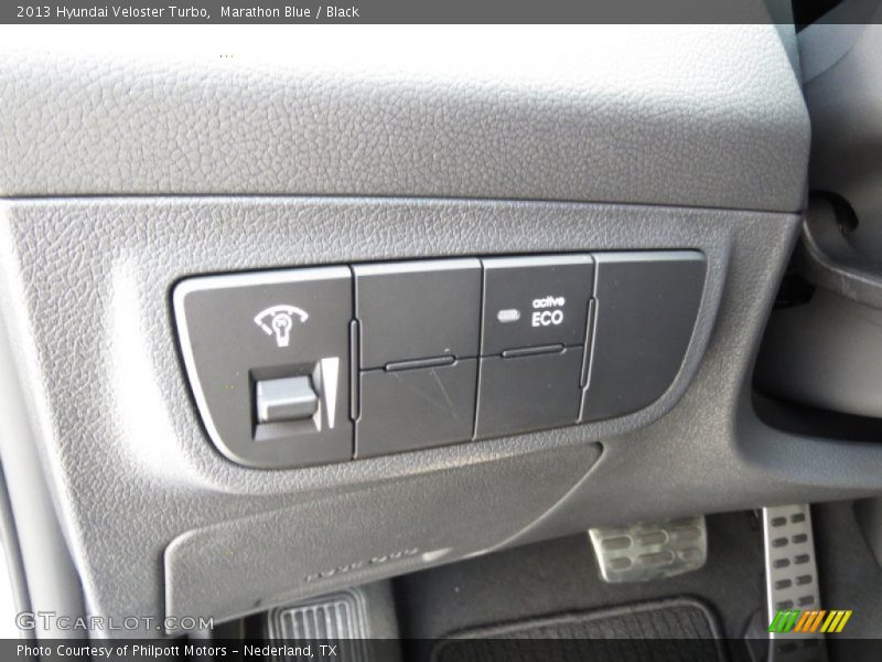 Marathon Blue / Black 2013 Hyundai Veloster Turbo