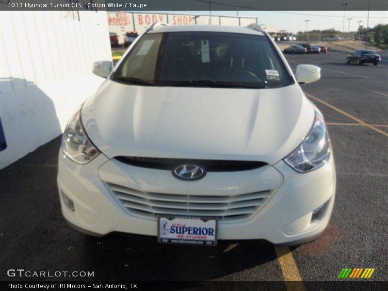 Cotton White / Taupe 2013 Hyundai Tucson GLS