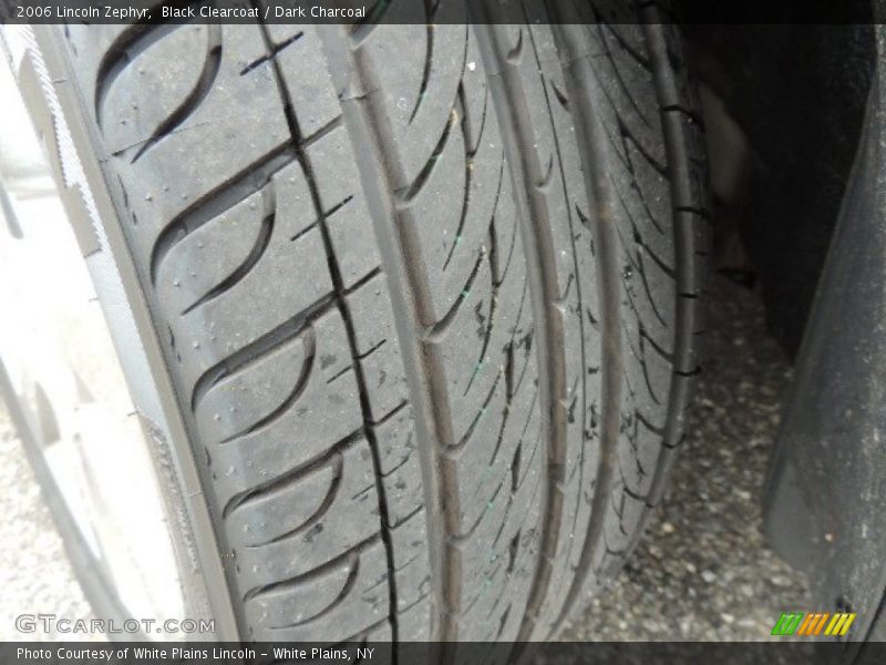 Black Clearcoat / Dark Charcoal 2006 Lincoln Zephyr