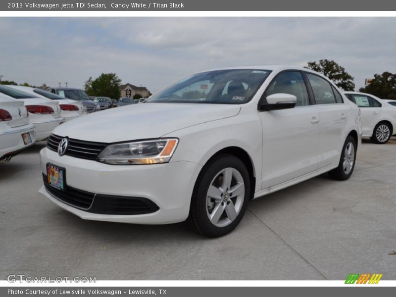 Candy White / Titan Black 2013 Volkswagen Jetta TDI Sedan