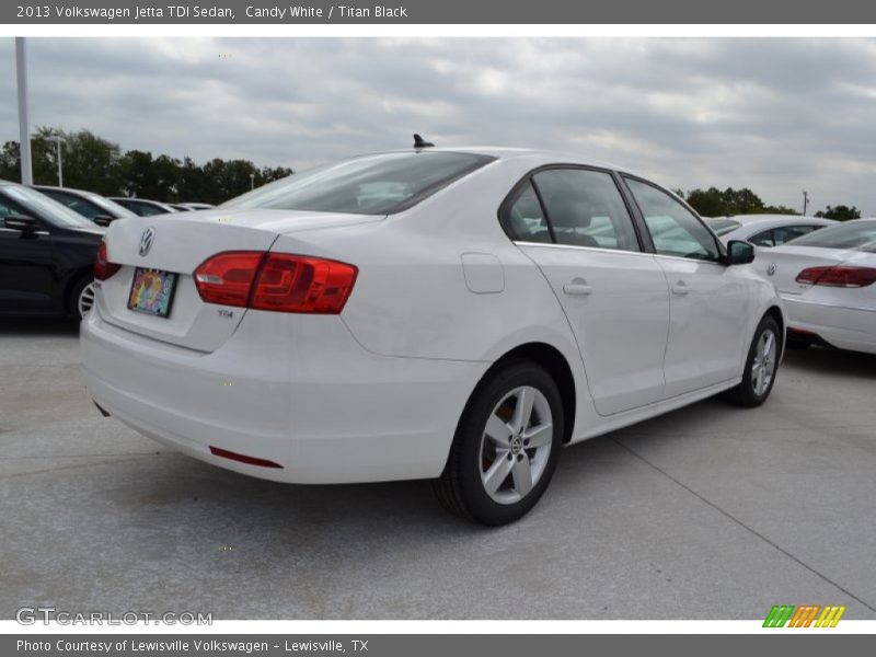 Candy White / Titan Black 2013 Volkswagen Jetta TDI Sedan