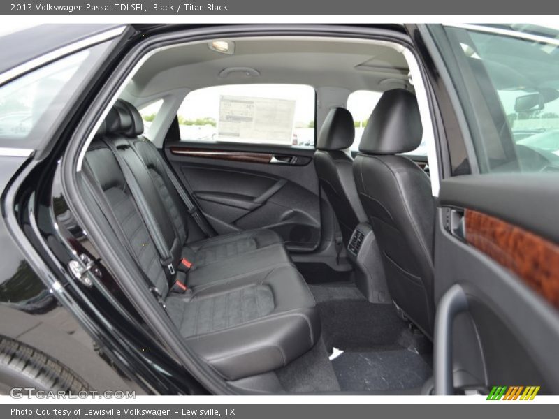 Black / Titan Black 2013 Volkswagen Passat TDI SEL