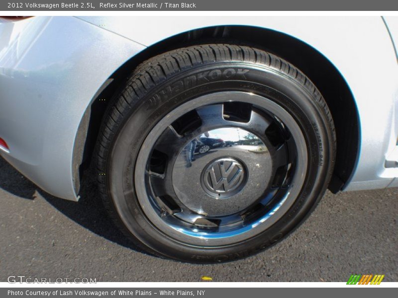 Reflex Silver Metallic / Titan Black 2012 Volkswagen Beetle 2.5L
