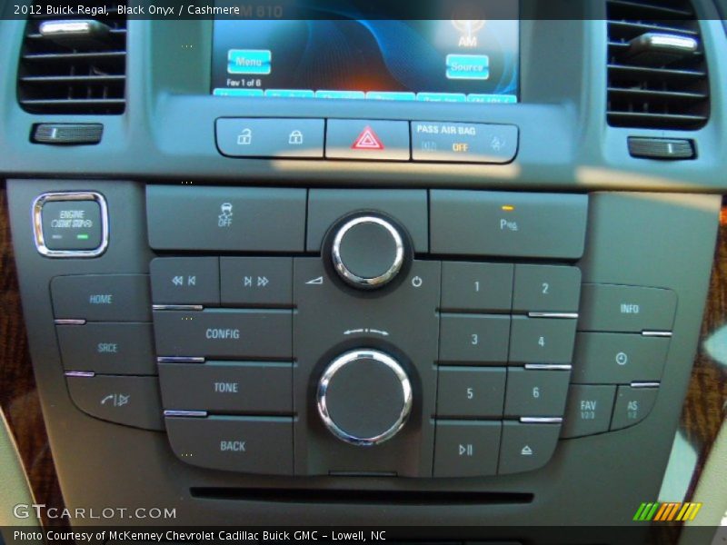 Black Onyx / Cashmere 2012 Buick Regal