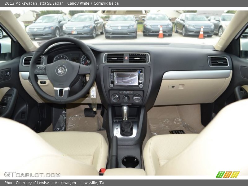 Candy White / Cornsilk Beige 2013 Volkswagen Jetta SE Sedan