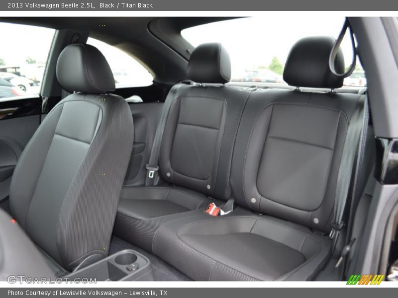 Black / Titan Black 2013 Volkswagen Beetle 2.5L