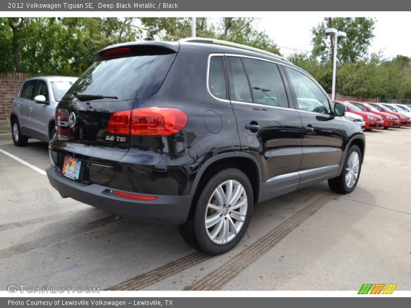 Deep Black Metallic / Black 2012 Volkswagen Tiguan SE