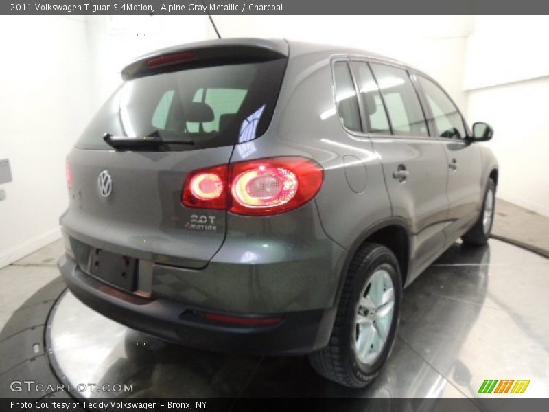 Alpine Gray Metallic / Charcoal 2011 Volkswagen Tiguan S 4Motion
