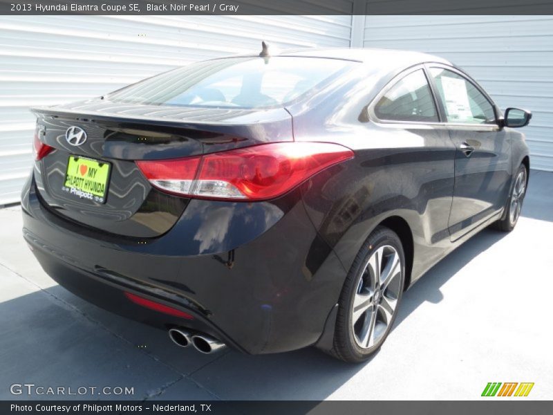 Black Noir Pearl / Gray 2013 Hyundai Elantra Coupe SE